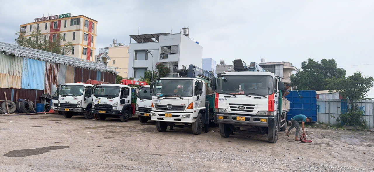 Ứng dụng xe cẩu trong xây dựng và công nghiệp