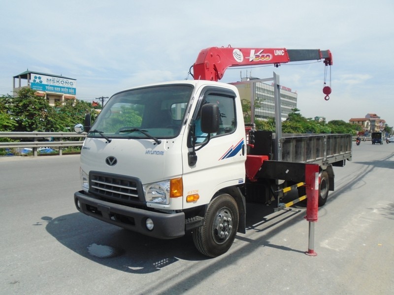 Xe tải cẩu HCM. Gọi ngay: 0967.157.257